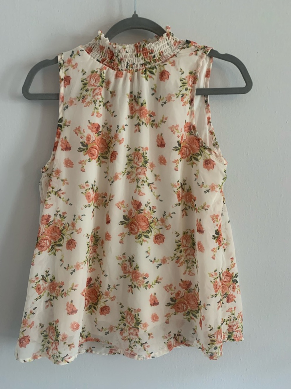 MIDNIGHT SKY Floral Sleeveless Smocked Neck Top - White with Coral Roses